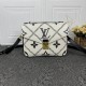 LV BAG Pochette Metis M40780 25X19X7 ss