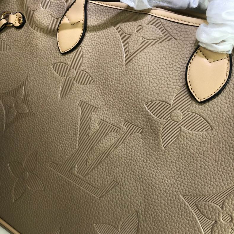 LV BAG Neverfull M4099 32x29x17 cm cs