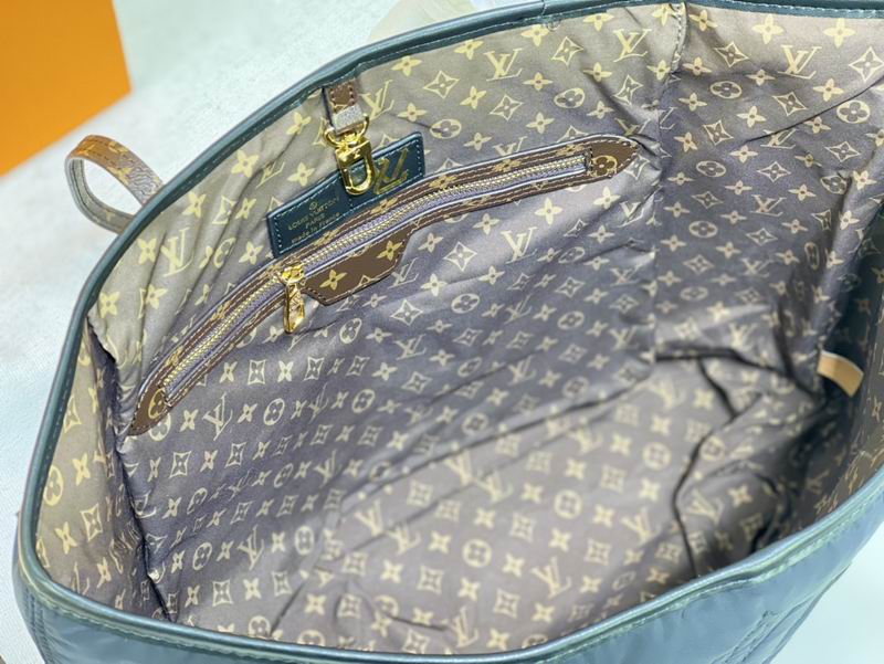 LV BAG Neverfull M40995 32x29x17cm ss