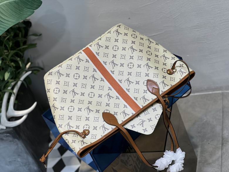 LV BAG OnTheGo M40995 32X29X17cm XM