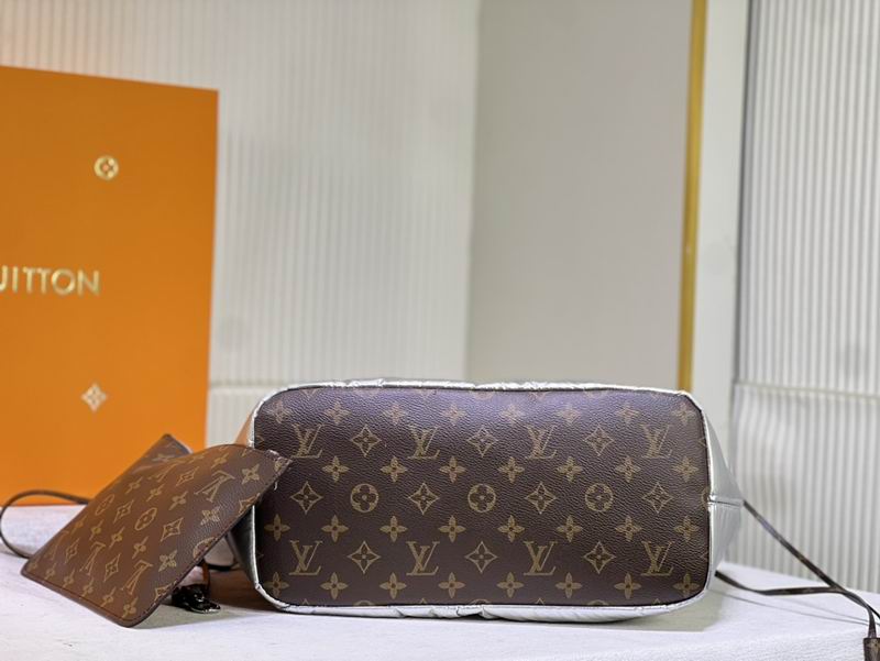 LV BAG Neverfull M40995 32x29x17cm ss