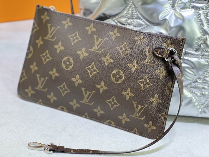 LV BAG Neverfull M40995 32x29x17cm ss