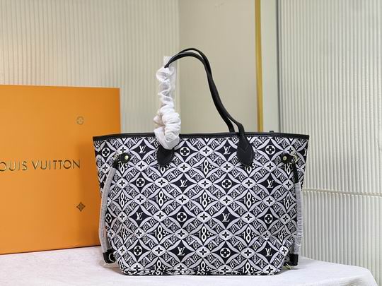 LV BAG Neverfull M40995 31x28x14cm cs