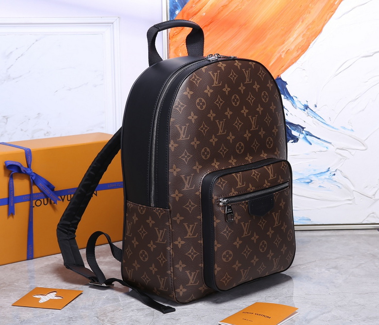 LV Backpack M41530 32X40X13cm WP