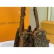 LV Bucket bag M42224