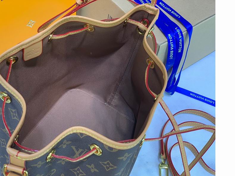 LV Bucket bag M4222401