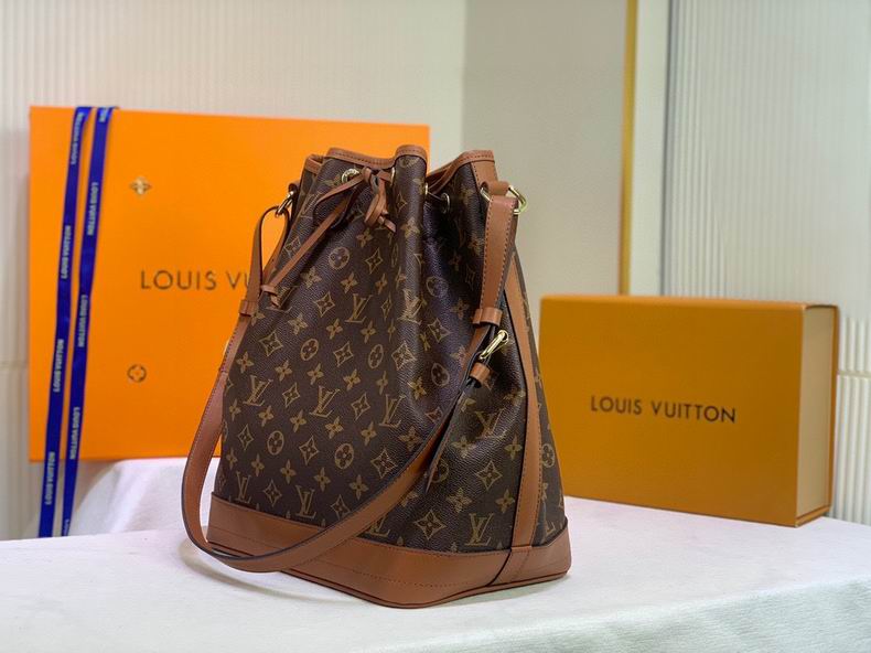 LV Bucket bag M4222402