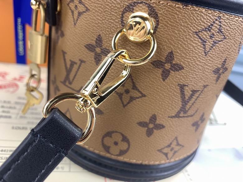 LV Bucket bag M43986