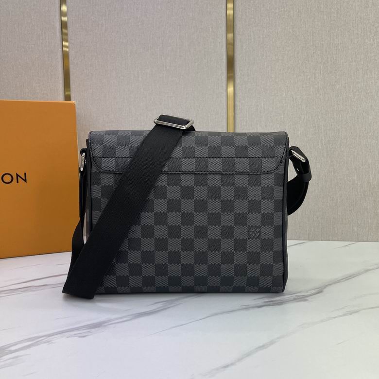 LV BAG Messenger bag M44000 33X28X8cm XM