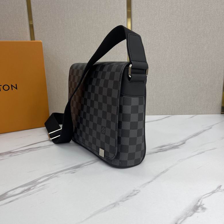 LV BAG Messenger bag M44000 33X28X8cm XM