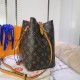 LV Bucket bag M44022