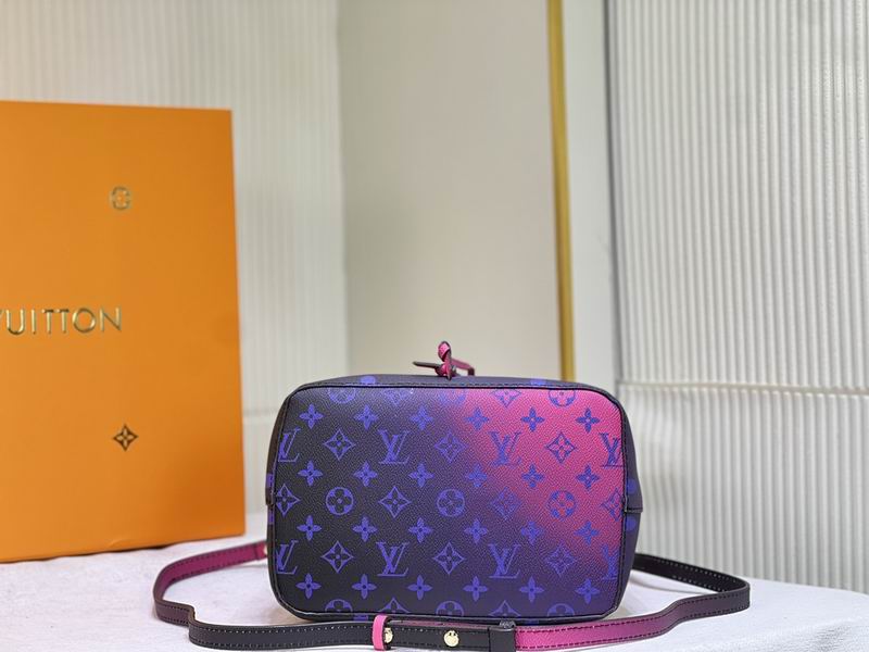 LV BAG Neo M44022 26x22x27cm ss