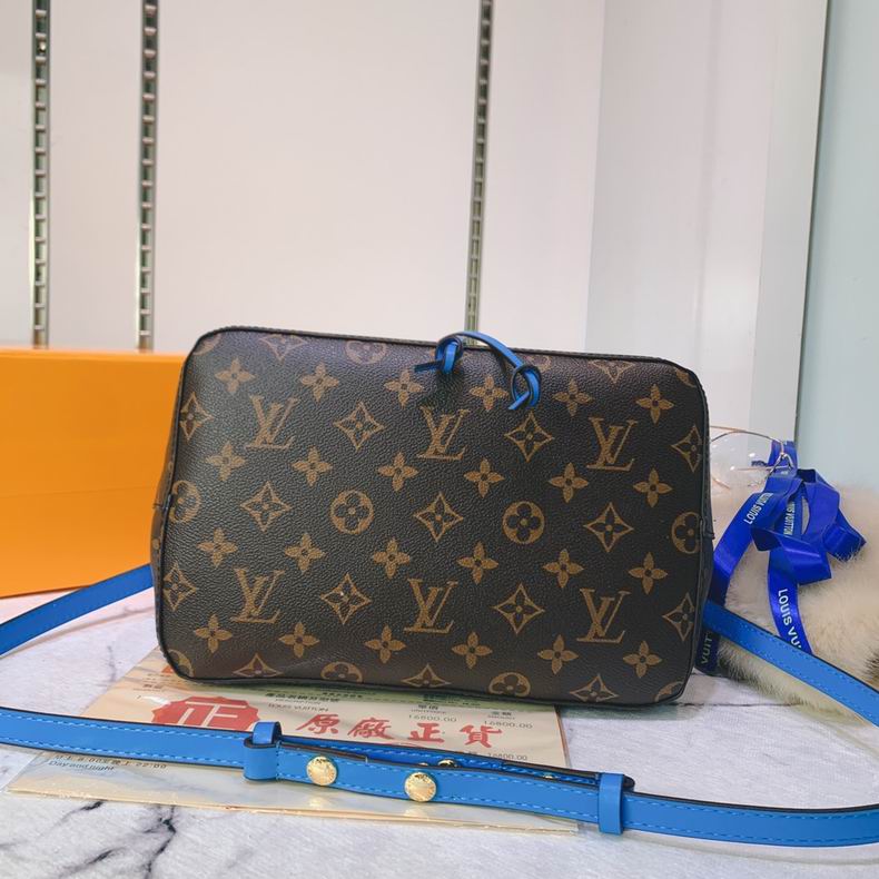 LV Bucket bag M4402202