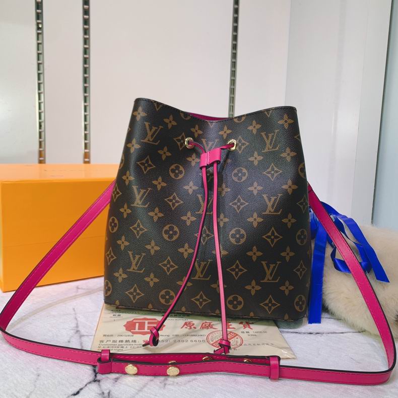 LV Bucket bag M4402203