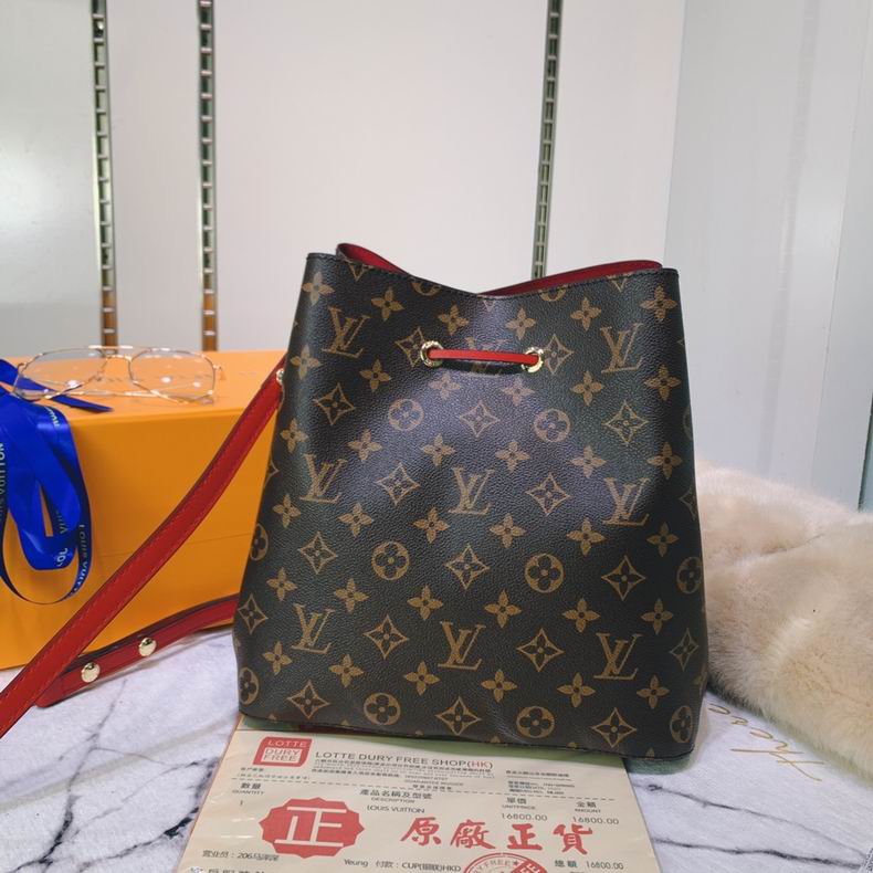 LV Bucket bag M4402204