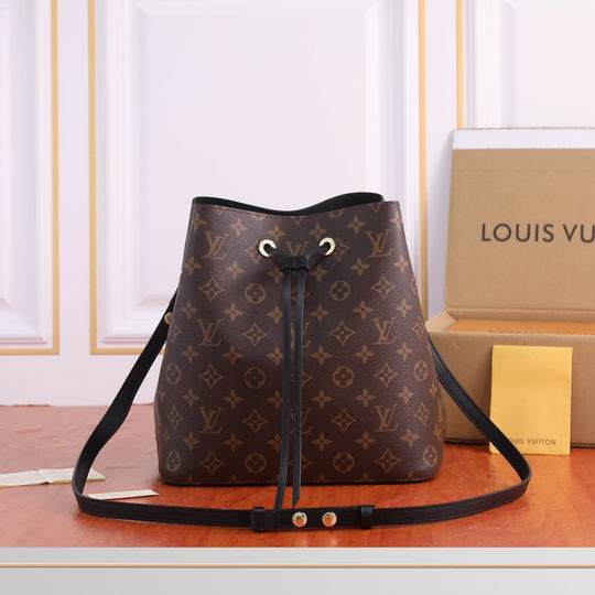 LV BAG Neo M44022 26x26x17.5cm