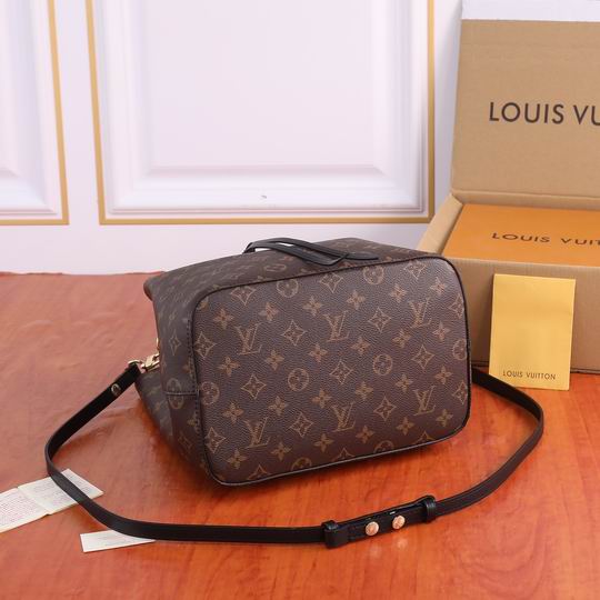 LV BAG Neo M44022 26x26x17.5cm