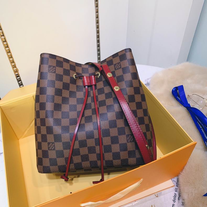 LV Bucket bag M4402206