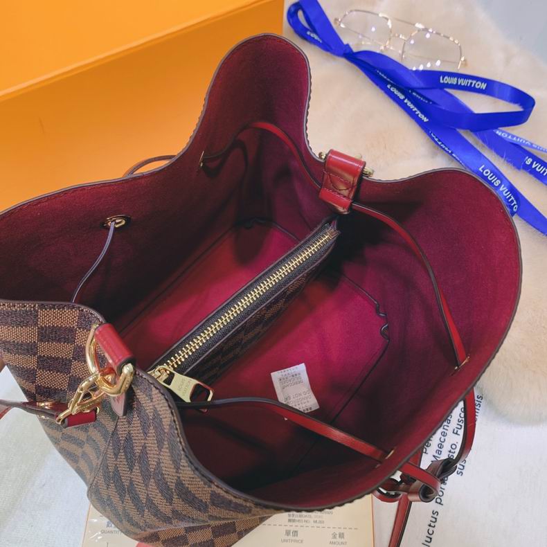 LV Bucket bag M4402206