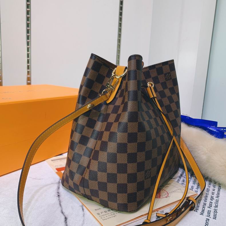 LV Bucket bag M4402208