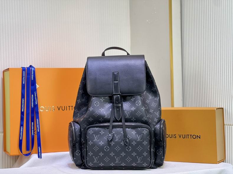 LV Backpack M44658 45x33x22 cm cs