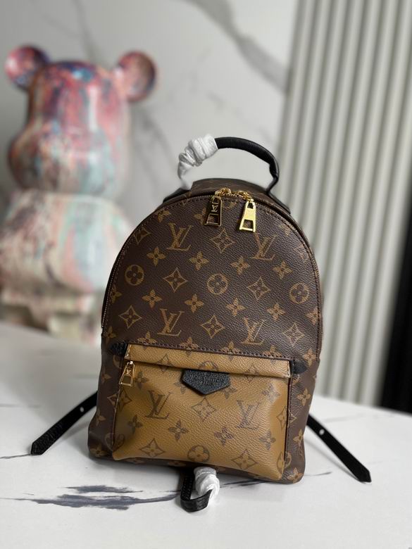 LV Backpack M44870 22X29X10cm XM