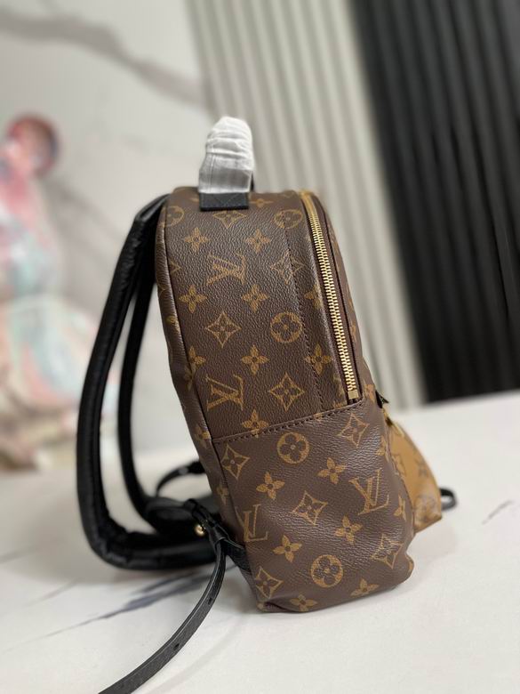 LV Backpack M44870 22X29X10cm XM