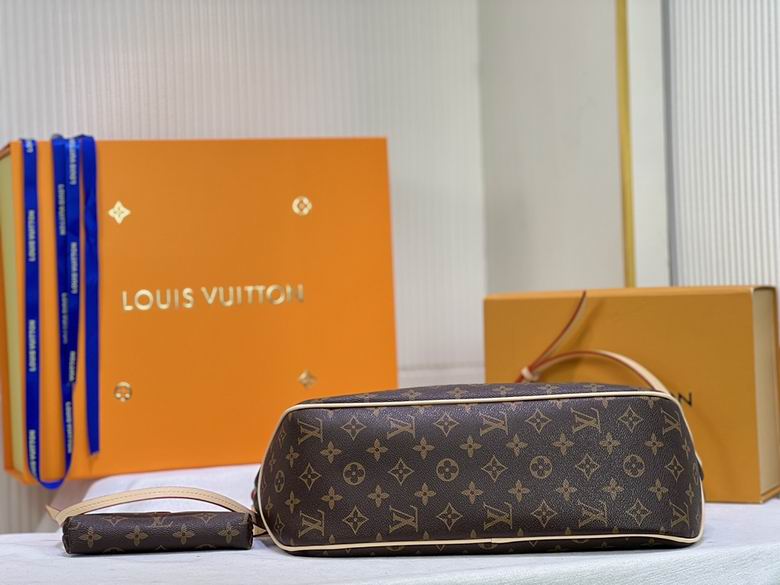 LV BAG Moon backpack M44945 38X30 ss