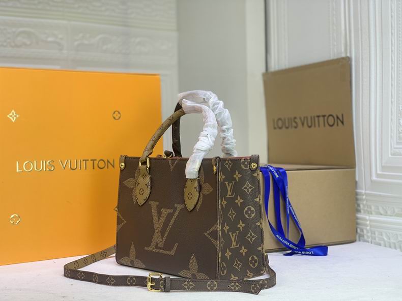 LV BAG onthego M45039 25x19x11.5 cm cs