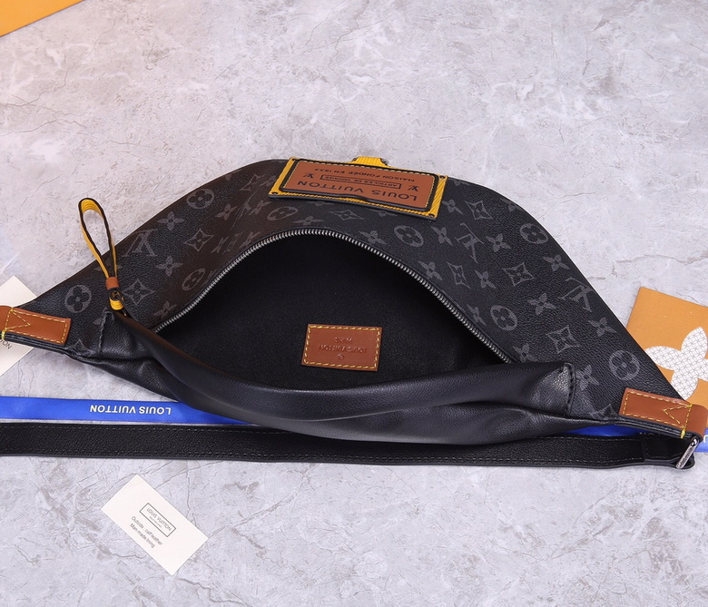 LV Chest pack M45220 47X20X9cm WP