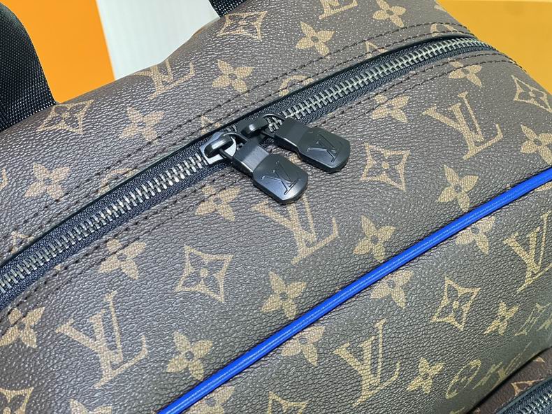 LV Backpack M45335 31x41.5x15.5 cm cs