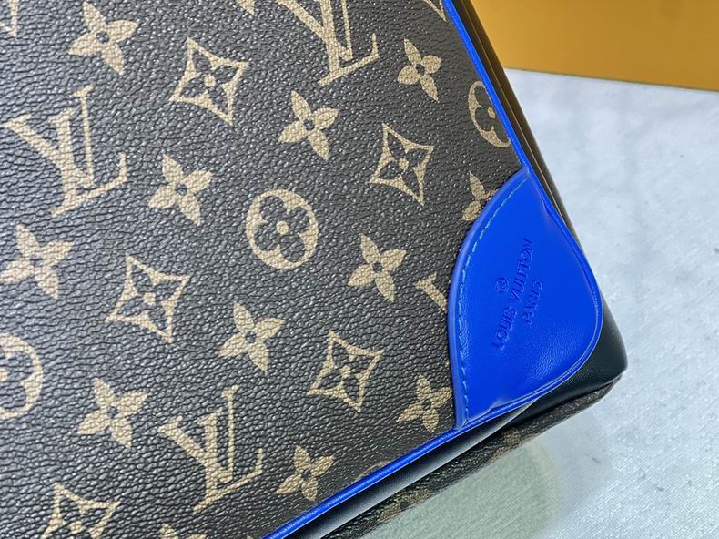 LV Backpack M45335 31x41.5x15.5 cm cs