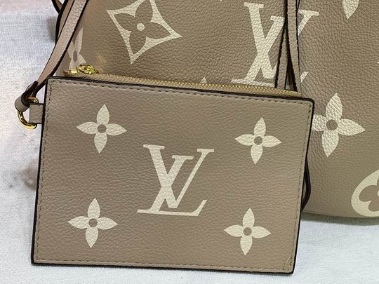 LV BAG Neo M45555 26x26x17.5cm cs