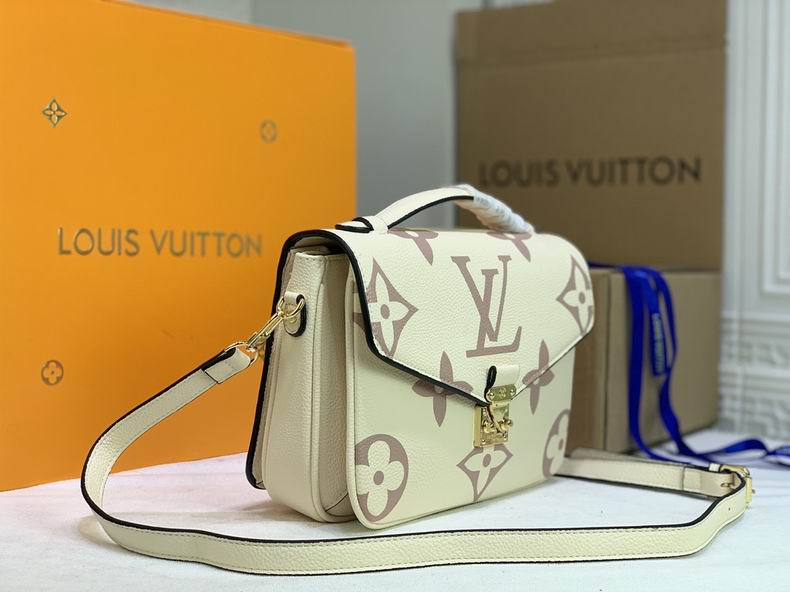 LV BAG Pochette Metis M45596 25x19x7 cm 