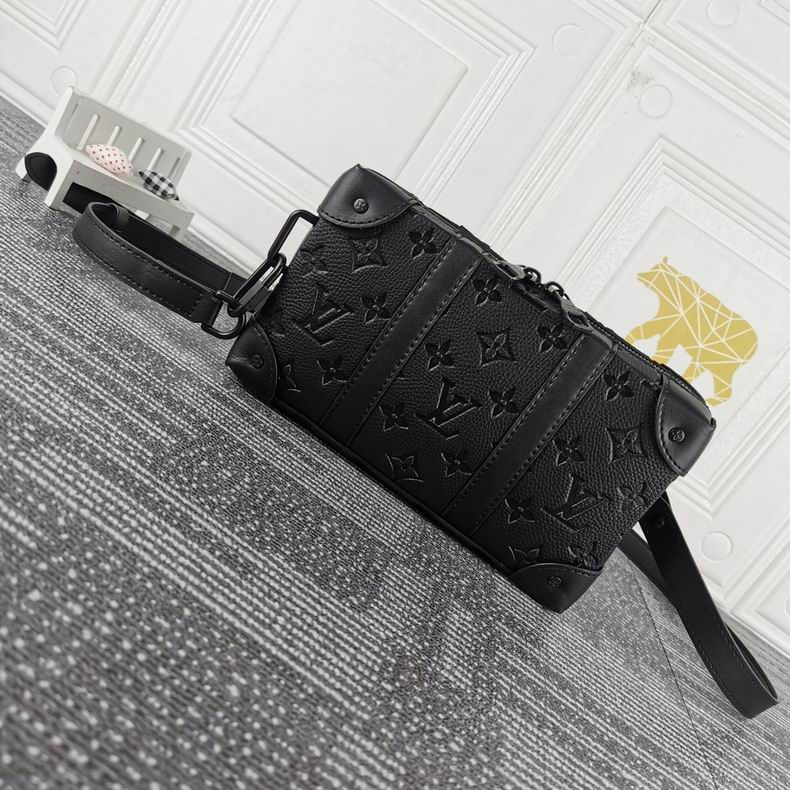 LV BAG Soft Trunk M45671 22.x14x5 cm cs