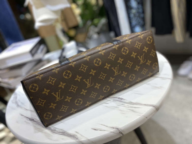 LV Bags Men M45734 37X29X13cm XM