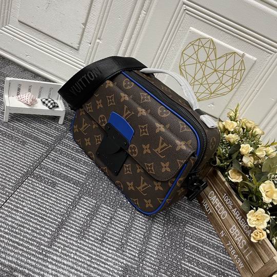 LV BAG SLock M45806 22x18x8cm