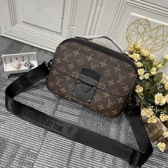 LV BAG SLock M45806 22x18x8cm