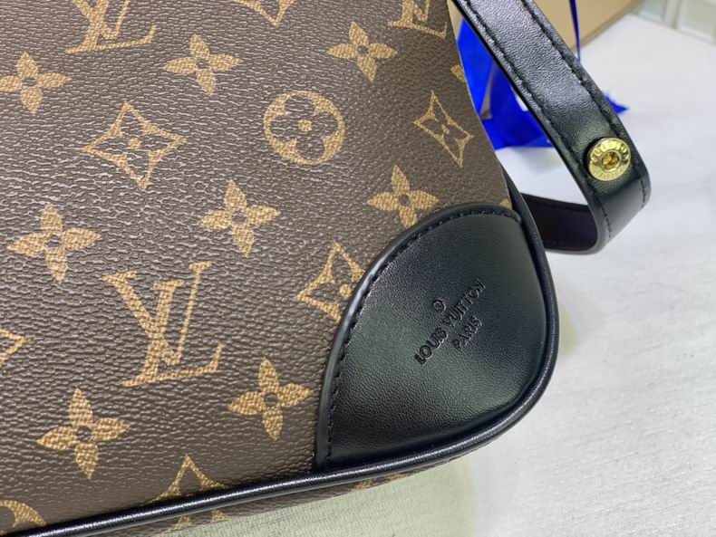 LV BAG Vintage M45832 29x20x12 cm cs