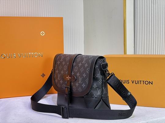 LV BAG Saumur M45911 36x23x11cm cs