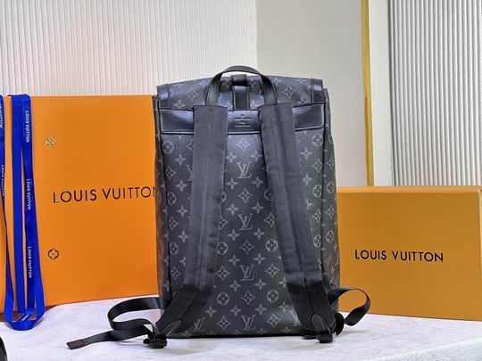 LV Backpack Saumur M45913 27x42x13cm cs