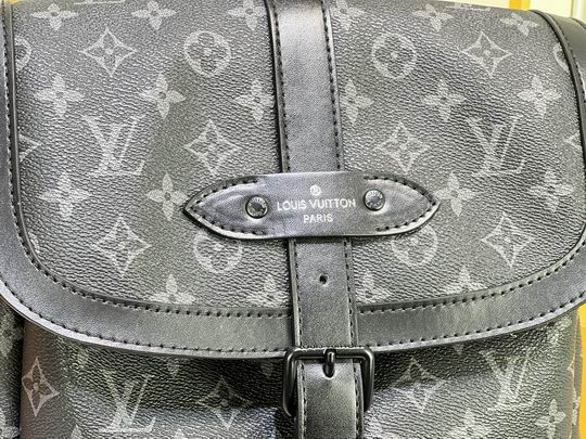 LV Backpack Saumur M45913 27x42x13cm cs