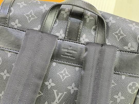 LV Backpack Saumur M45913 27x42x13cm cs