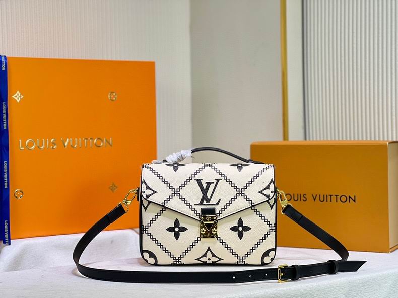 LV BAG Pochette Metis M46018 25X19X7 cm cs