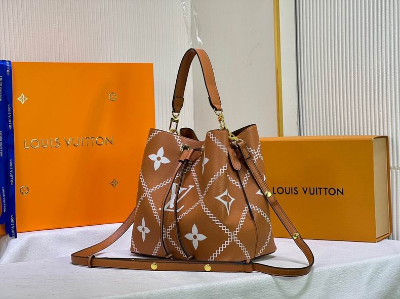 LV BAG Noe M46029 26X26X17.5 cm cs