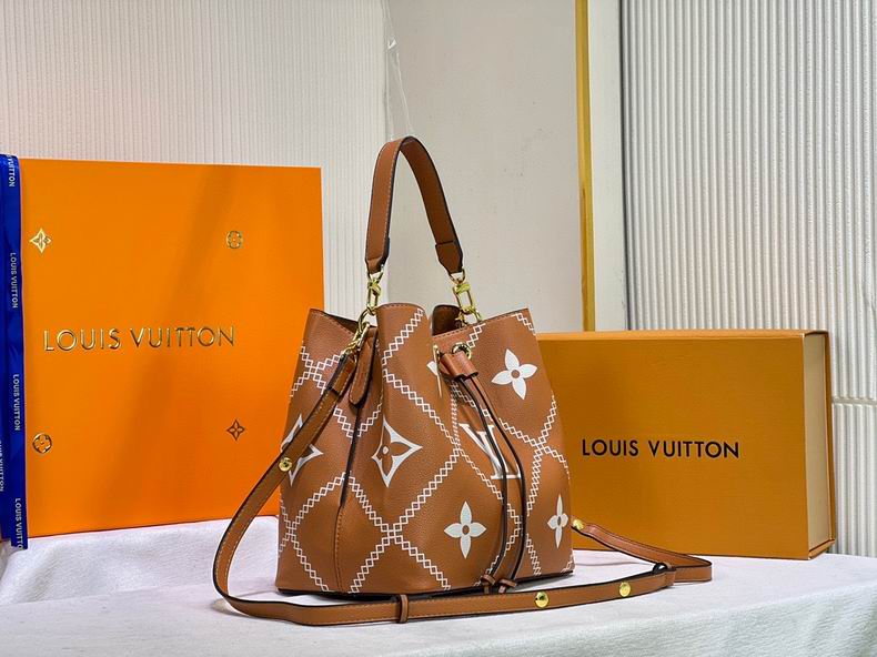 LV BAG Noe M46029 26X26X17.5 cm cs