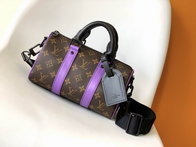 LV Bags Men M46249 25X15X11cm XM