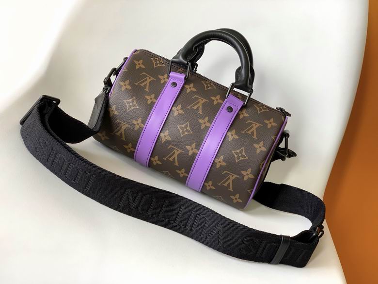 LV Bags Men M46249 25X15X11cm XM