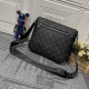 LV BAG District M46255 25x22x7cm cs