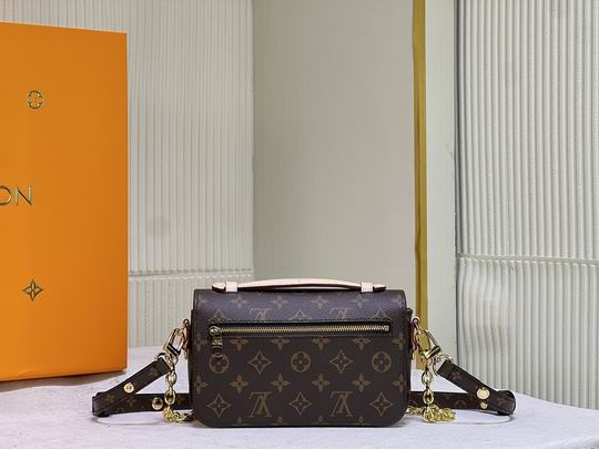 LV BAG M46279 21.5x6x13.5cm cs